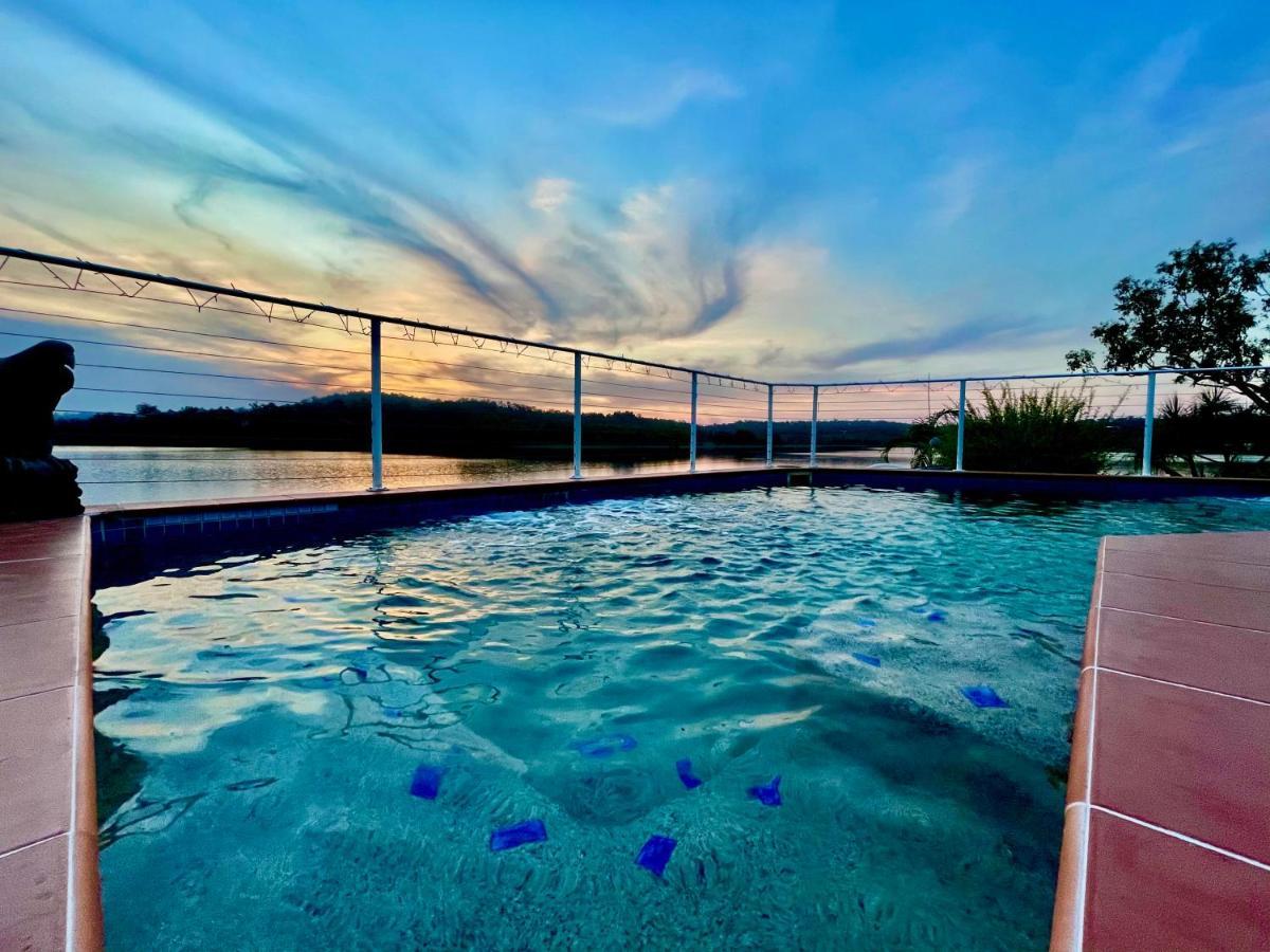 De Lago Resort On Lake Bennett المظهر الخارجي الصورة